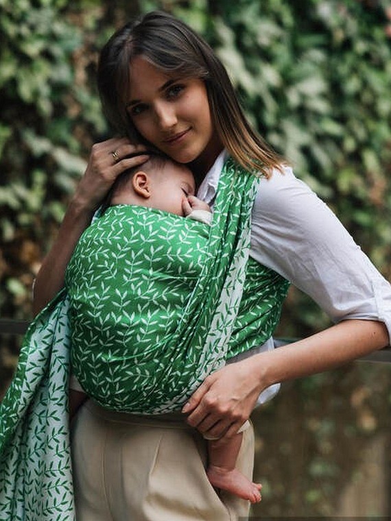 LennyLamb baby wrap – ergonomic and soft from birth to preschool