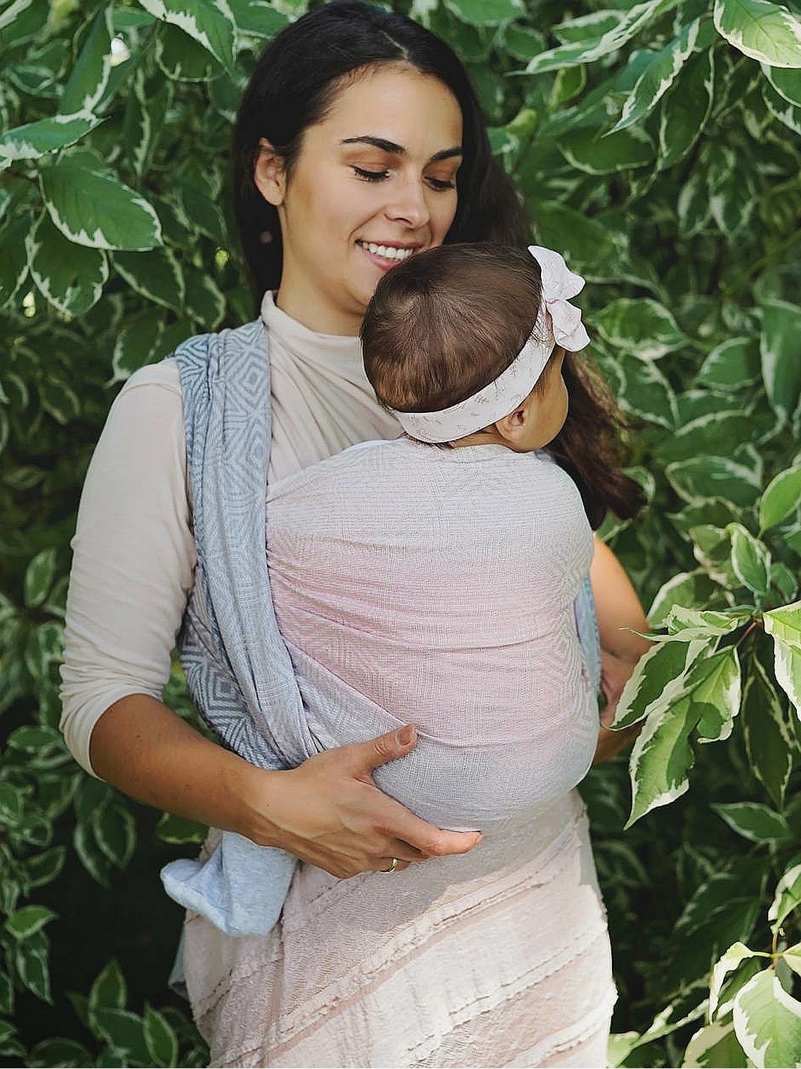 Little Frog baby sling – breathable and affordable baby wrap Little Frog baby sling – breathable and affordable baby wrap