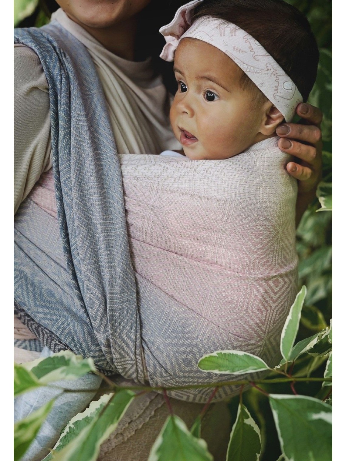 Little Frog baby sling – breathable and affordable baby wrap Little Frog baby sling – breathable and affordable baby wrap