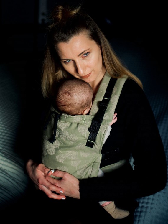Pure Baby Love Cross & Go – simple and comfortable baby carrier