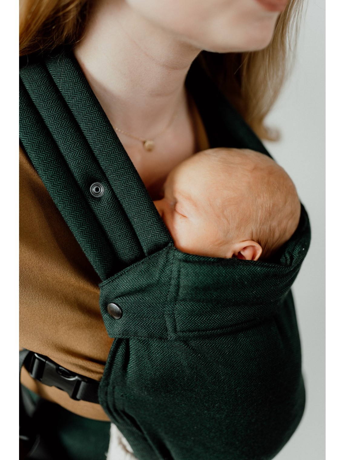 QUSY MINI 2.0 – ultra-light adjustable baby carrier