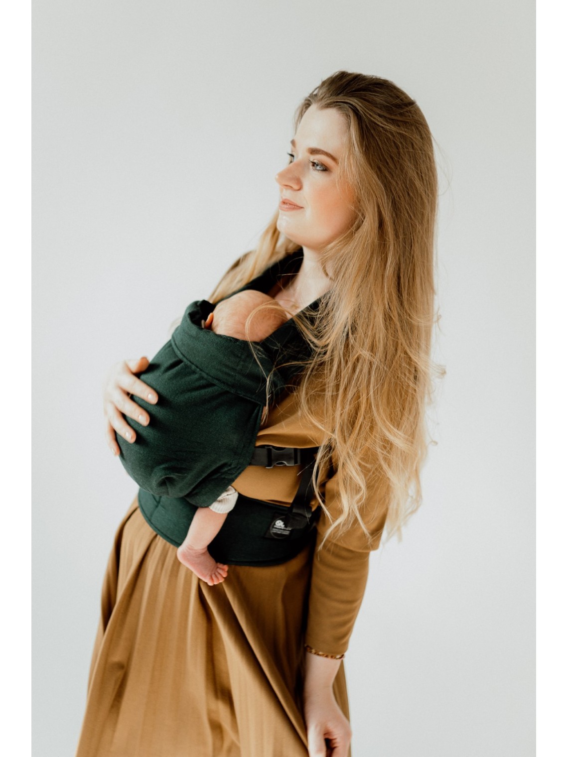 QUSY MINI 2.0 – ultra-light adjustable baby carrier