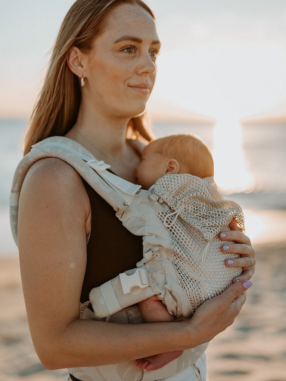 Quokkababy E-Carrier ergonomic baby carrier – maximum adaptability from day one