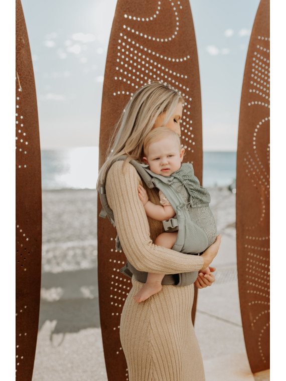 Quokkababy E-Carrier ergonomic baby carrier – maximum adaptability from day one