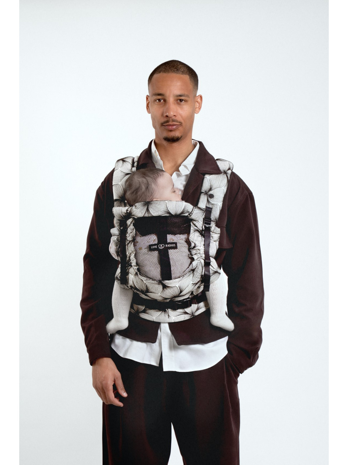 Love Radius PhysioCarrier 2 – ergonomic baby carrier from birth | babysling.eu