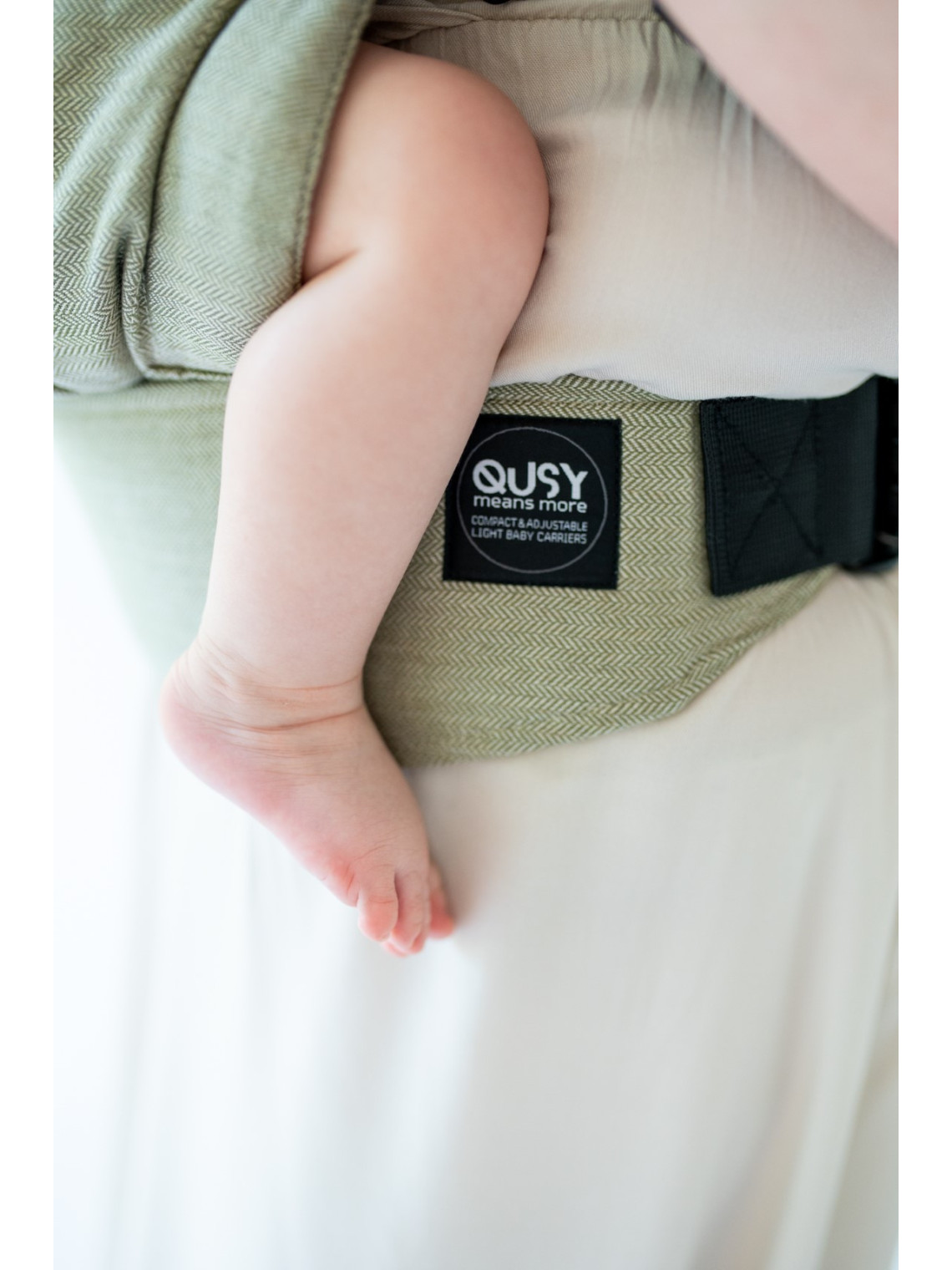 QUSY Standard 2.0 – innovative adjustable baby carrier