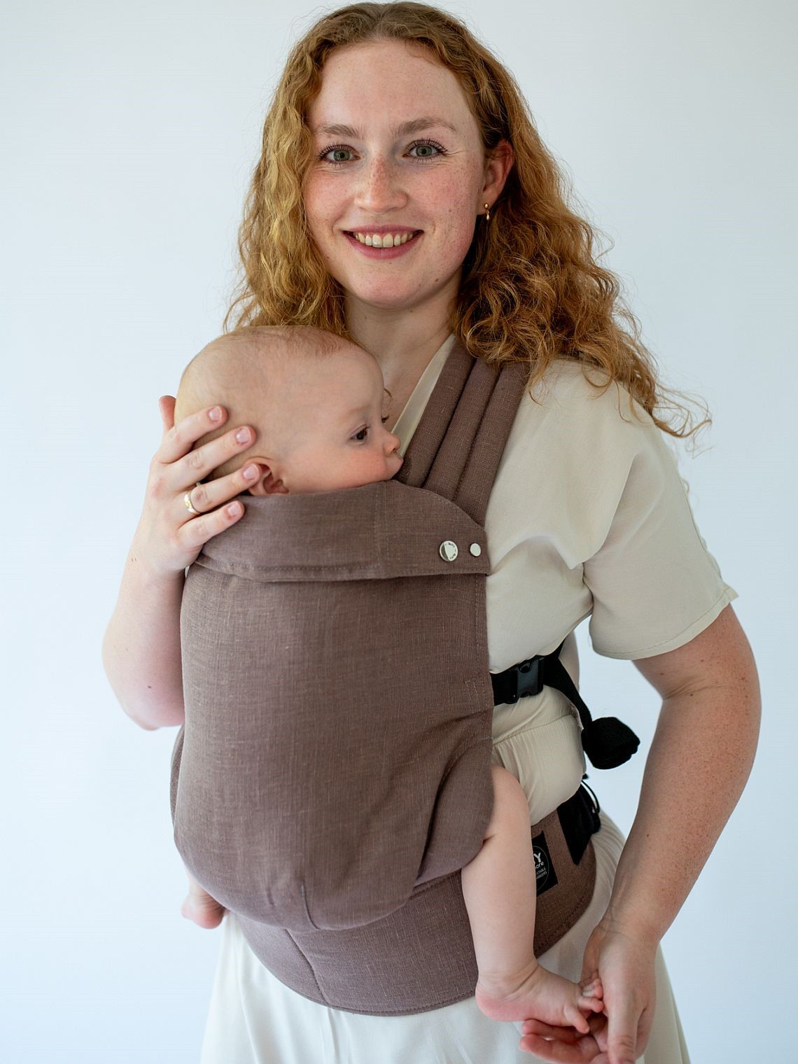 QUSY Standard 2.0 – innovative adjustable baby carrier