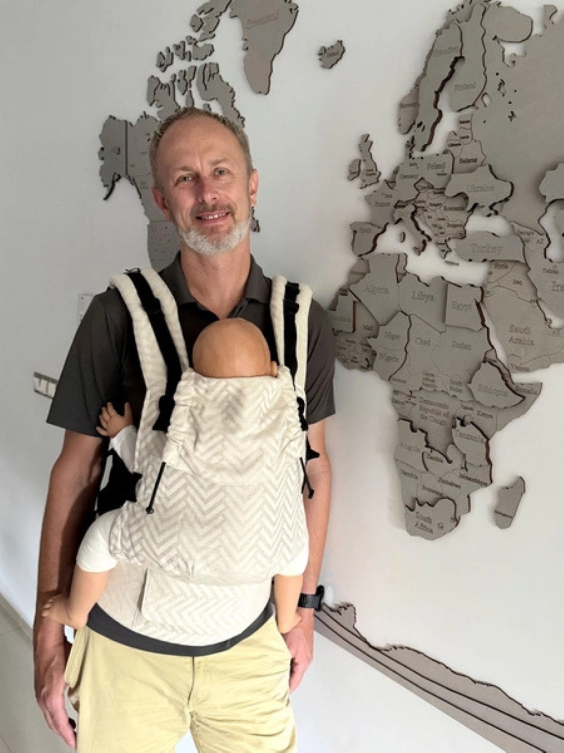 Little Frog Prime – lightweight, breathable newborn carrier