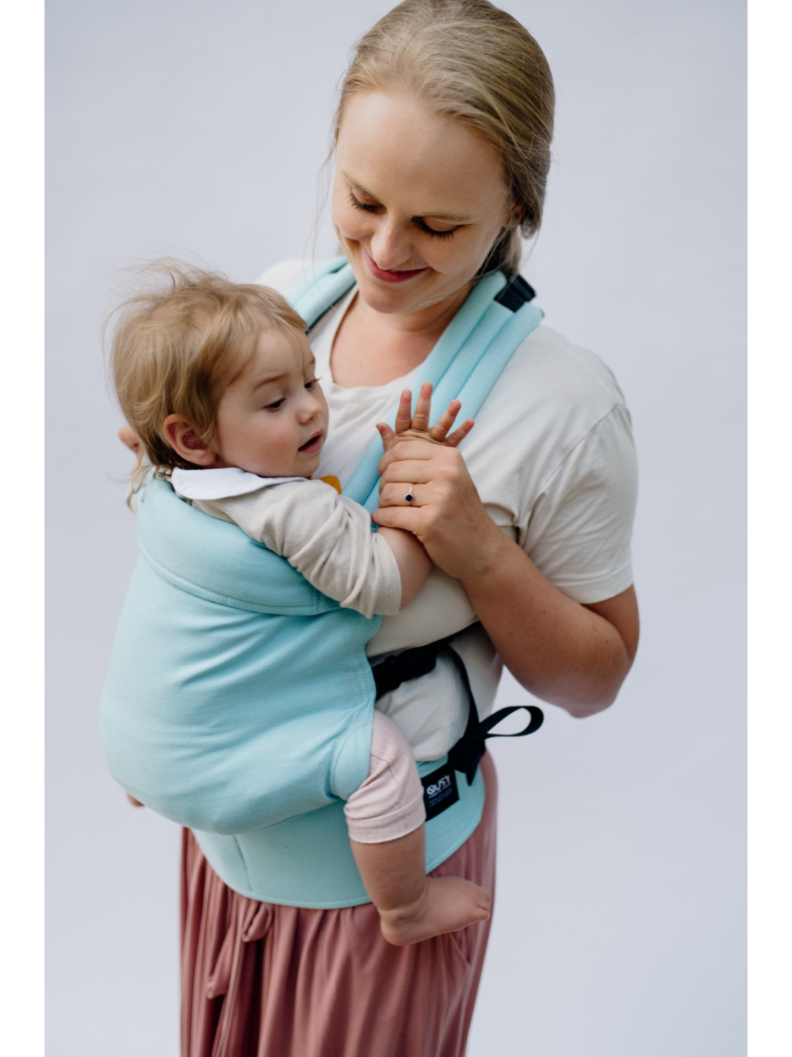 QUSY Standard 2.0 – innovative adjustable baby carrier