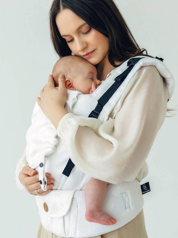 LennyUpGrade – adjustable ergonomic baby carrier from 3.5 to 20 kg