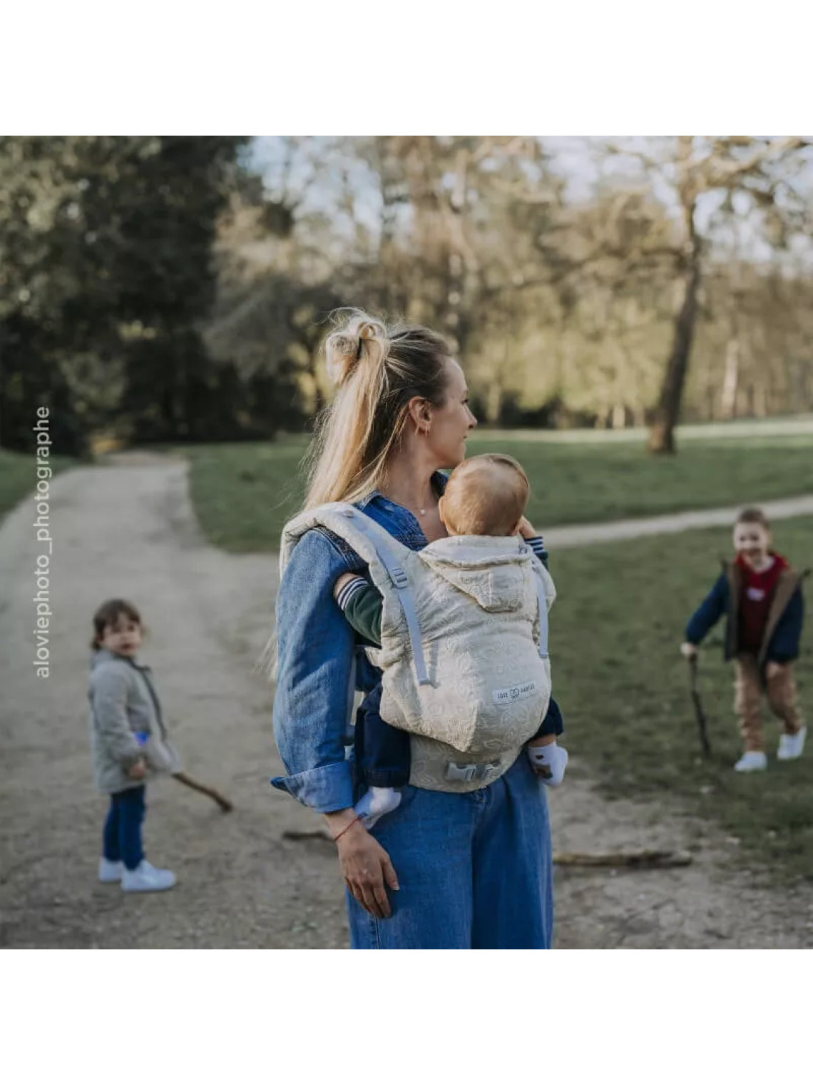 LOVE RADIUS HoodieCarrier 2 – ergonomic baby carrier from birth