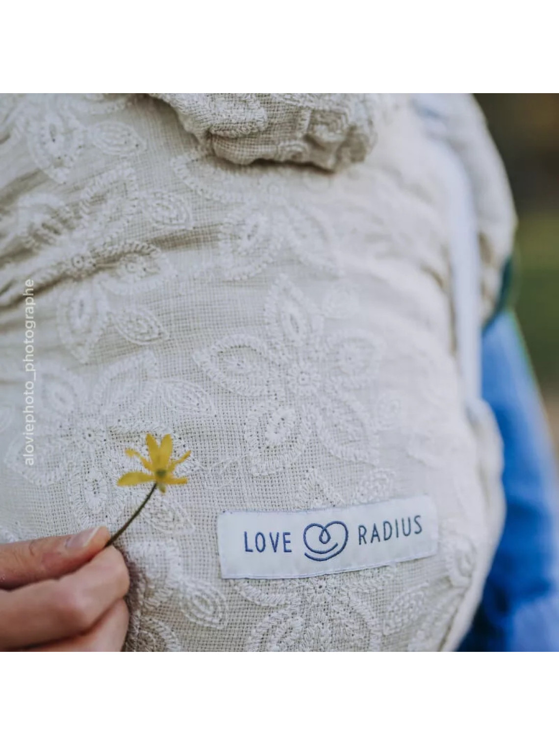 LOVE RADIUS HoodieCarrier 2 – ergonomic baby carrier from birth