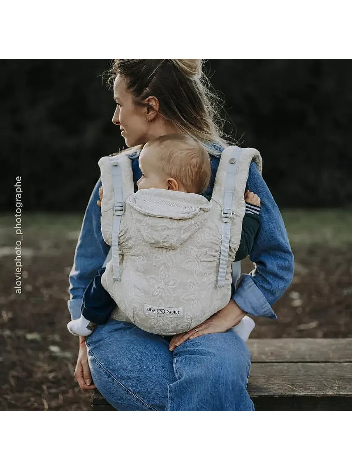 LOVE RADIUS HoodieCarrier 2 – ergonomic baby carrier from birth