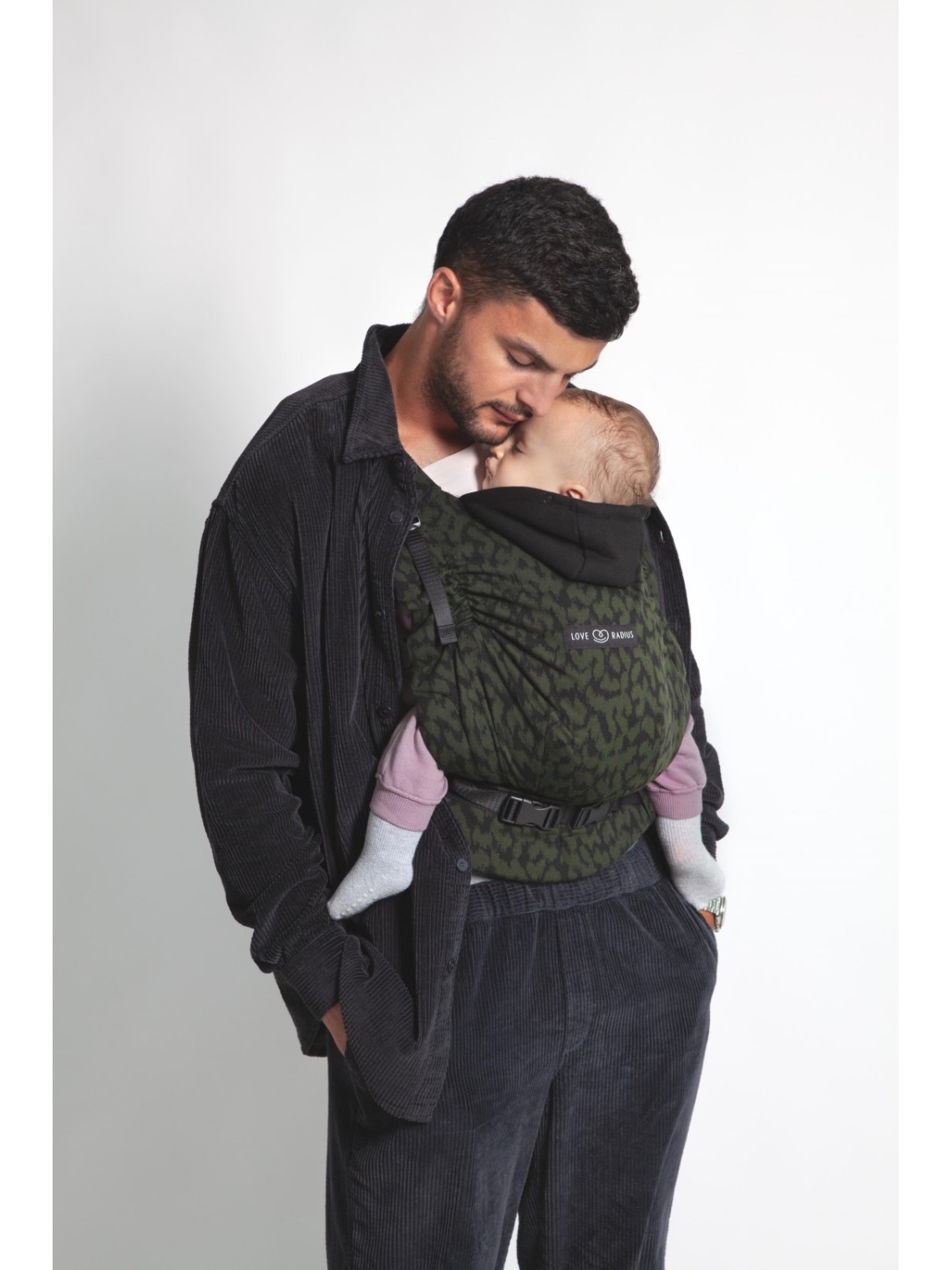 LOVE RADIUS HoodieCarrier 2 – ergonomic baby carrier from birth