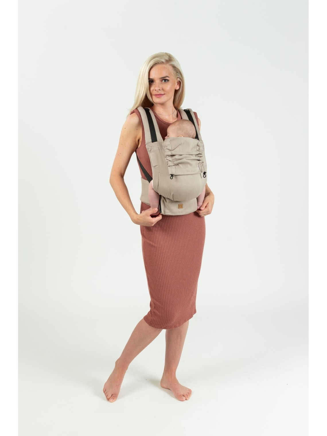 ISARA Quick Full Buckle – easy, fast, and ergonomic baby carrier