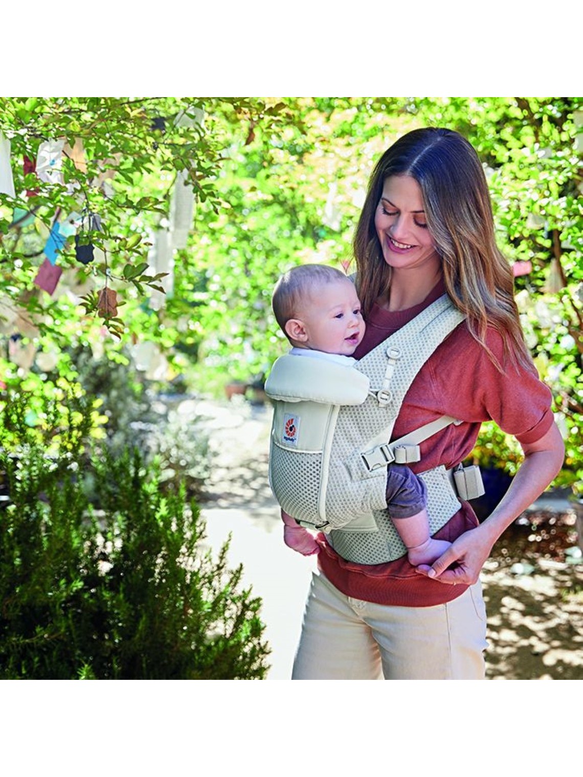 Ergobaby Adapt baby carrier – from newborn to toddler
